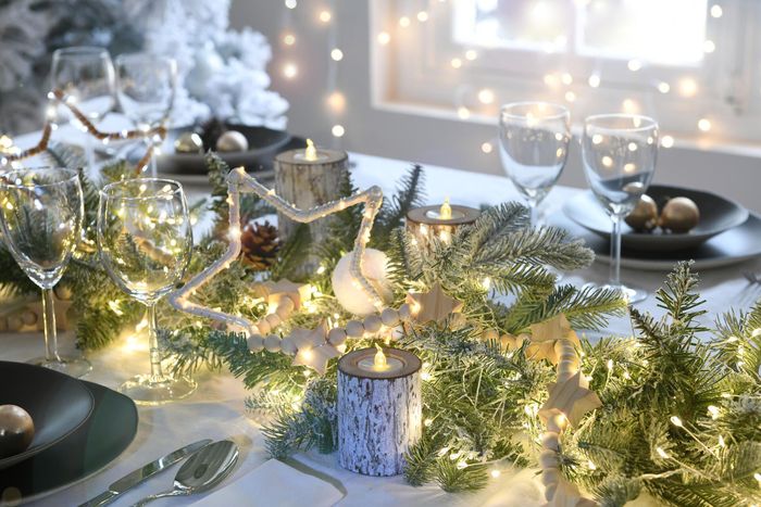 świąteczna-dekoracja-stolu-Leroy-Merlin